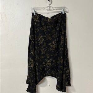 Black and Gold Asymmetrical Midi Skirt with goth design hot topic